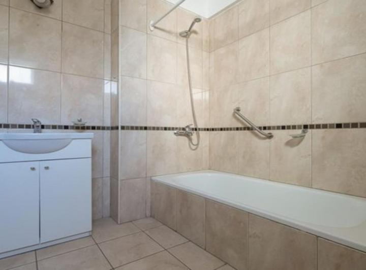 Alquiler Departamento 2 ambientes zona villa general Mitre 4