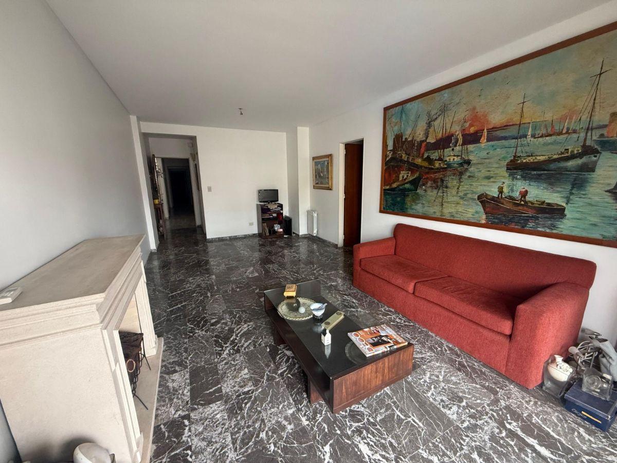 Foto de Departamento en Venta - 4 Ambientes - Cochera y Baulera - Belgrano, imagen 4