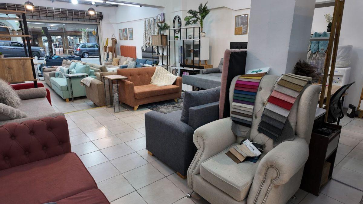 Foto de Local en Venta - Sobre Avenida Comercial - Balvanera, imagen 4