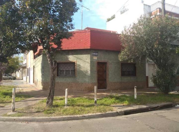 CASA EN ESQUINA APTO CREDITO