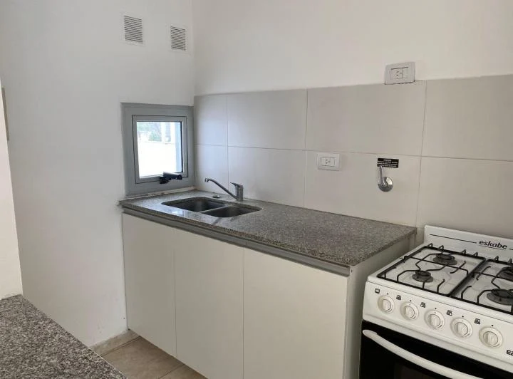 Departamento Monoambiente en alquiler La Plata 2