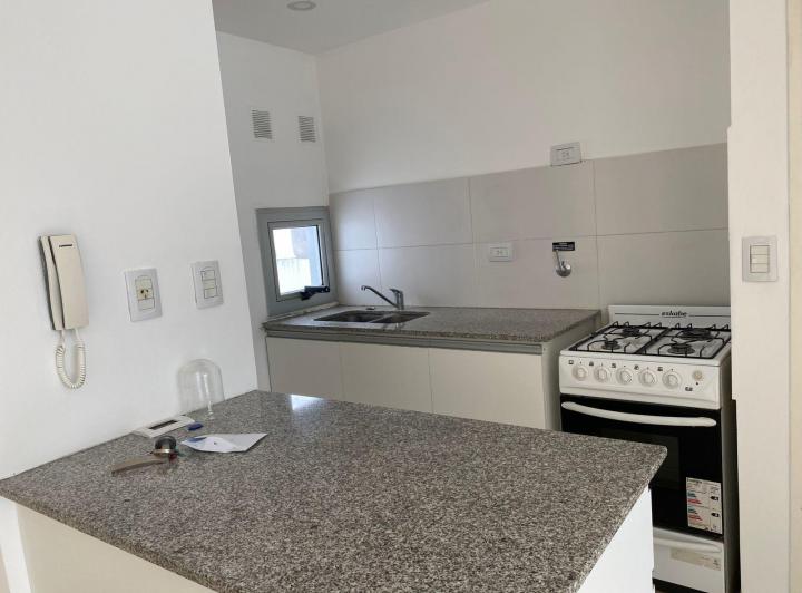 Departamento un dormitorio en alquiler, La Plata 3