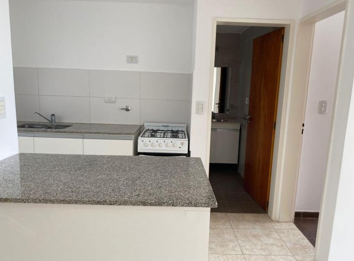 Departamento un dormitorio en alquiler, La Plata 4