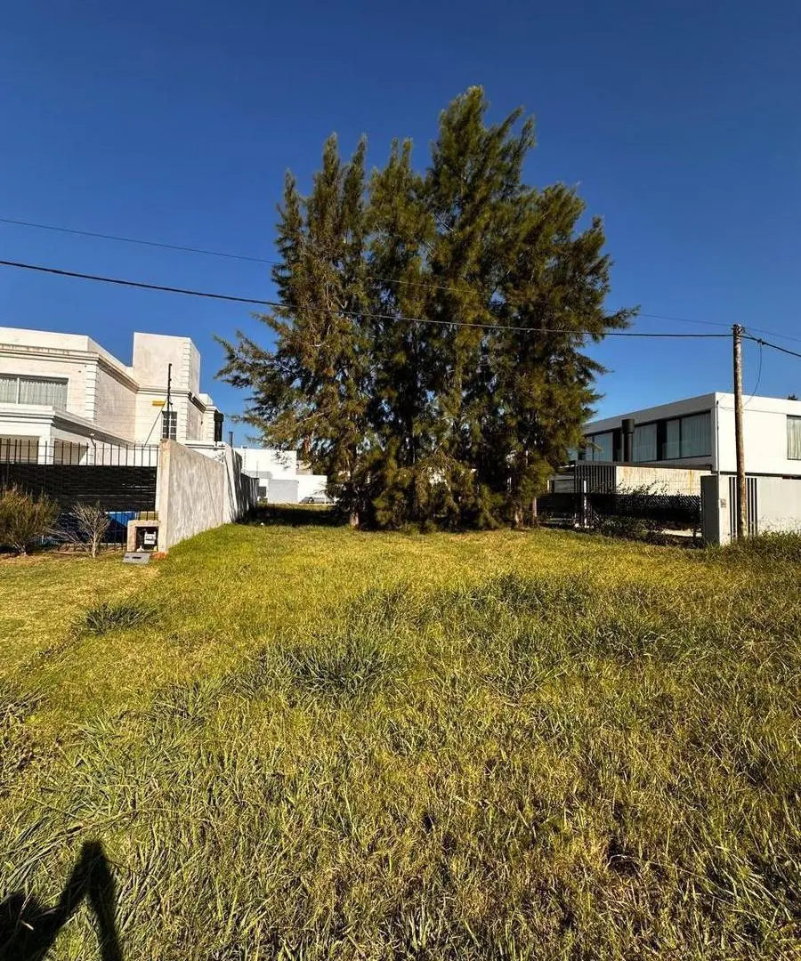 Terreno en venta en Manuel B Gonnet 4