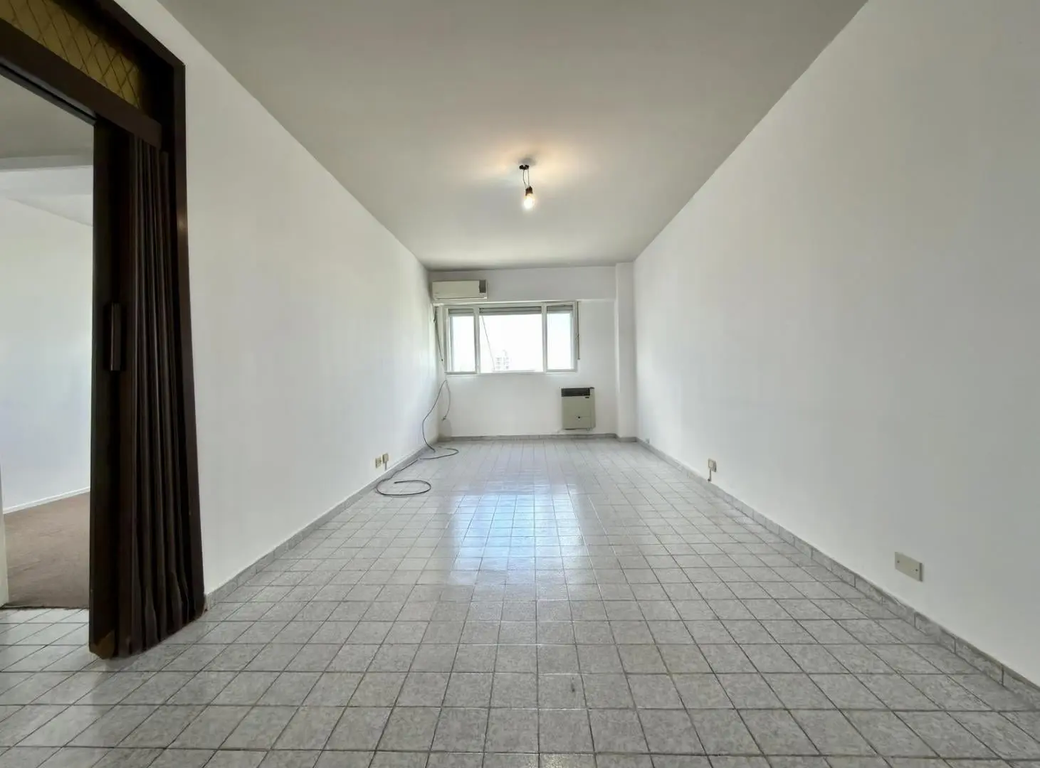 Departamento 5 ambientes sobre Calle 7 3