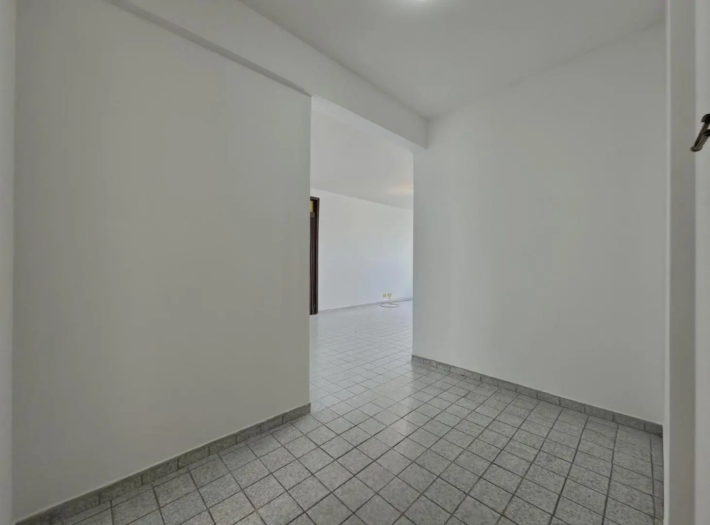 Departamento 5 ambientes sobre Calle 7 4