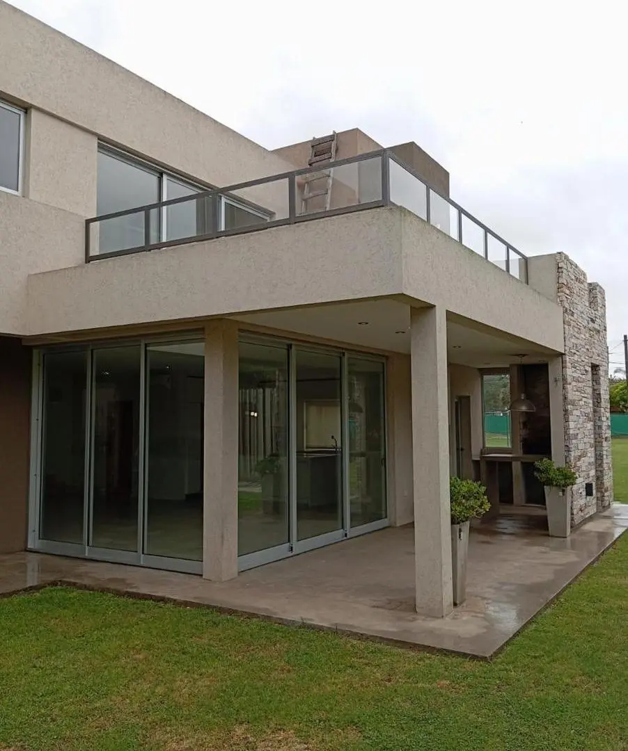 Casa en City Bell 3