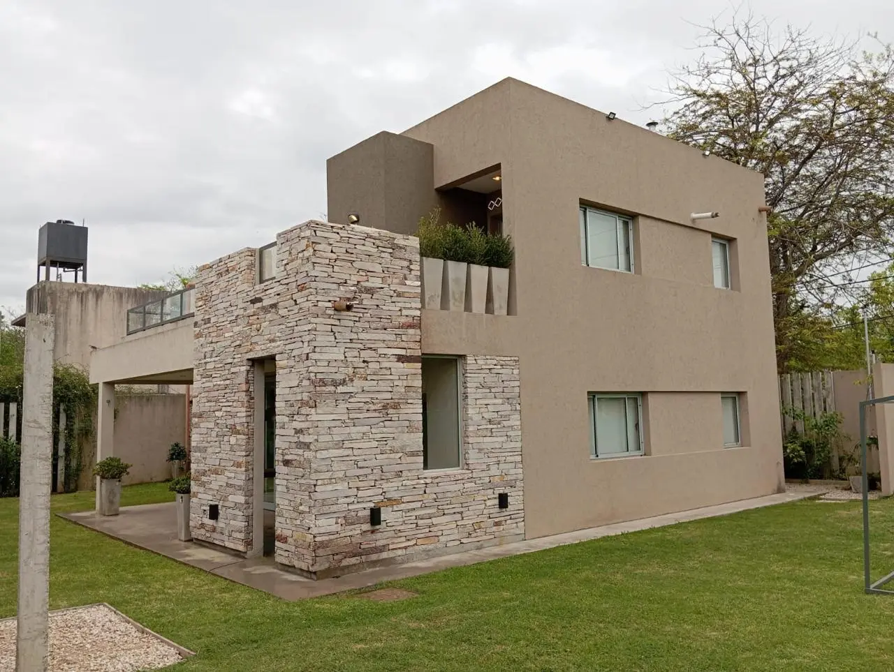 Casa en City Bell 4