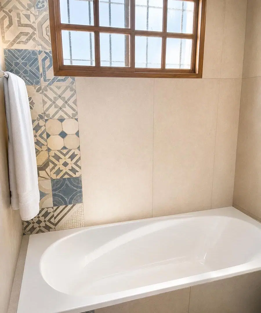 Casa en venta en City Bell (entre caminos) con pileta, amplio fondo y lote de 500 m² 8