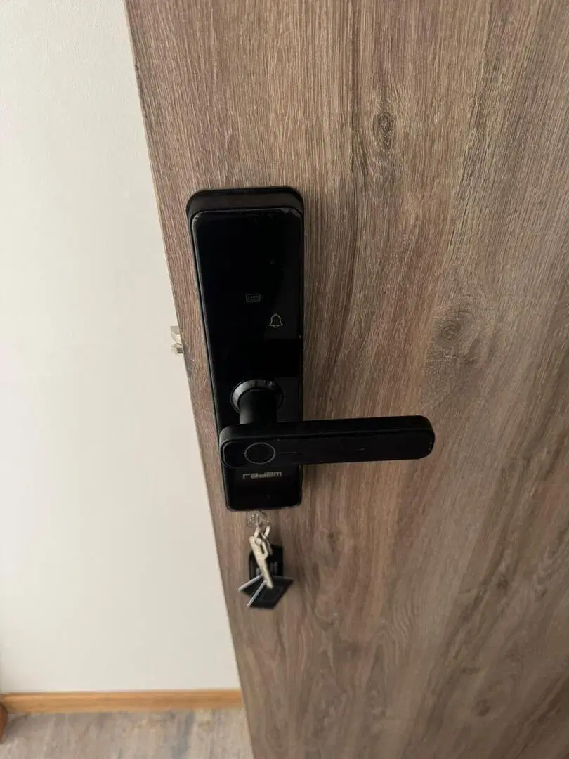 Departamento de 1 dormitorio al frente en alquiler — Calle 49 entre 17 y 18 5