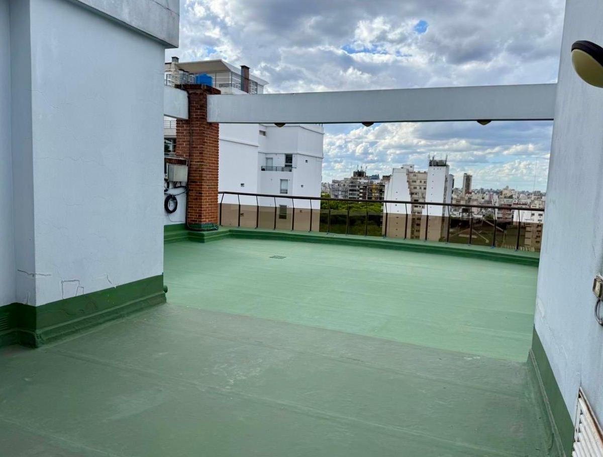 Departamento de 4 Ambientes, Cochera y Sum 5
