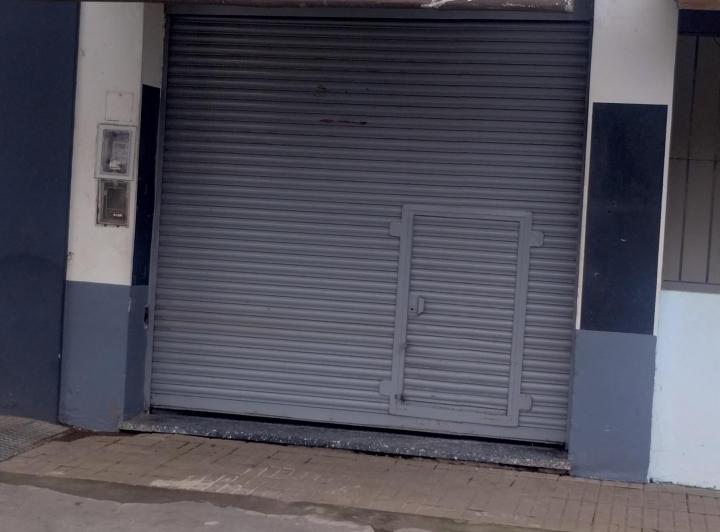 LOCAL COMERCIAL EN MORON 4