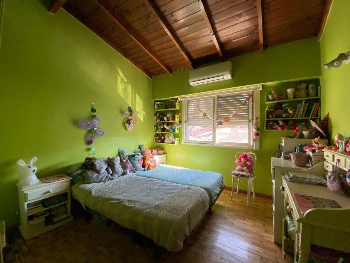 DUPLEX 4 AMPLIOS AMBIENTES. "APTO CREDITO Y VENTA FIRME" - SUPERF. de 88 m² EN VENTA EN V. SARMIENTO