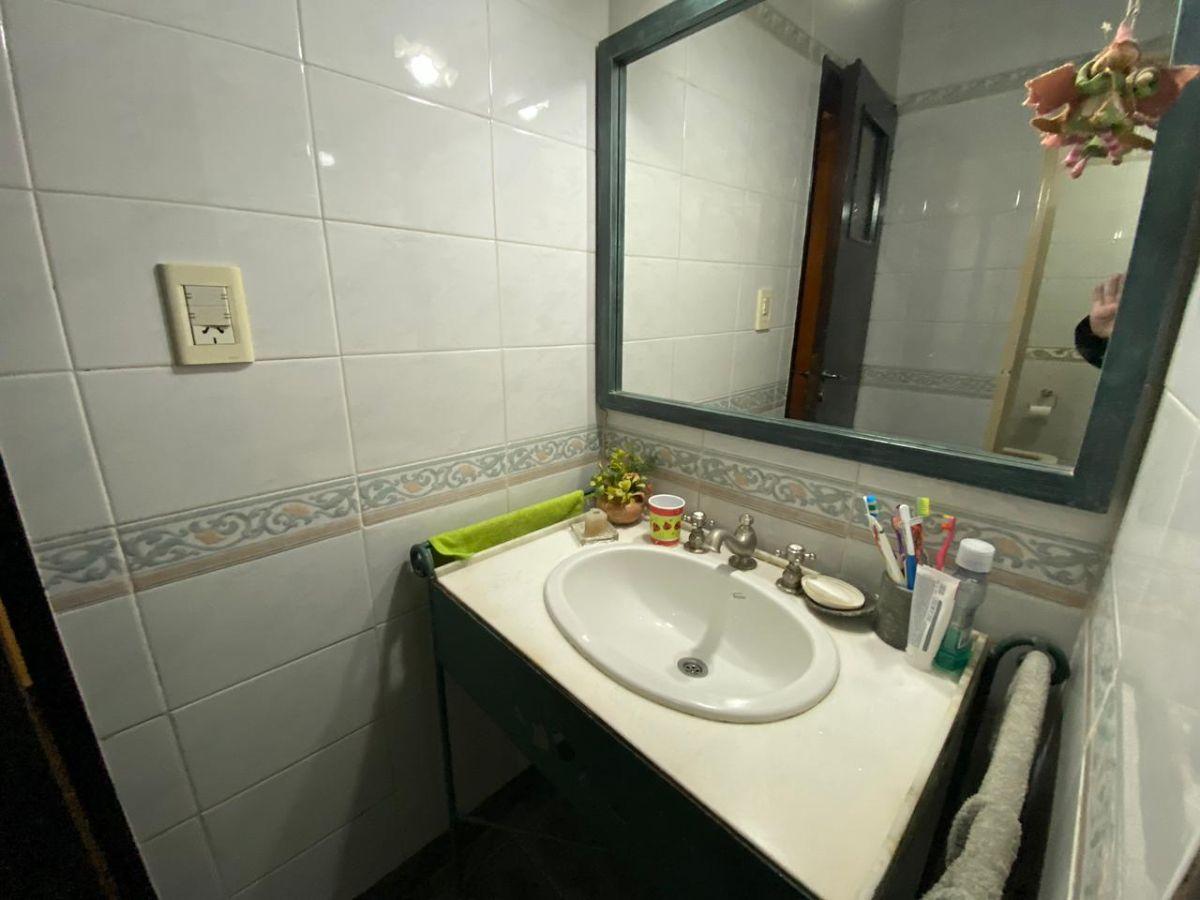 DUPLEX 4 AMPLIOS AMBIENTES. "APTO CREDITO Y VENTA FIRME" - SUPERF. de 88 m² EN VENTA EN V. SARMIENTO