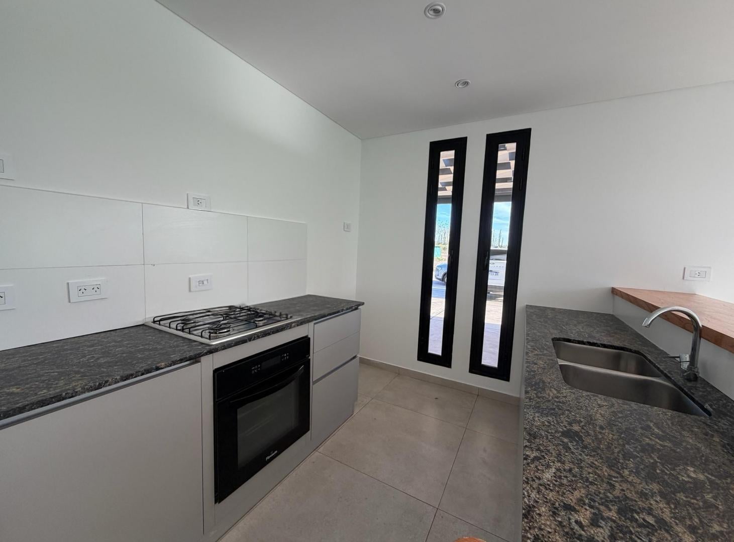 Foto de Venta Casa 4 ambientes en Lujan de Cuyo, imagen 4