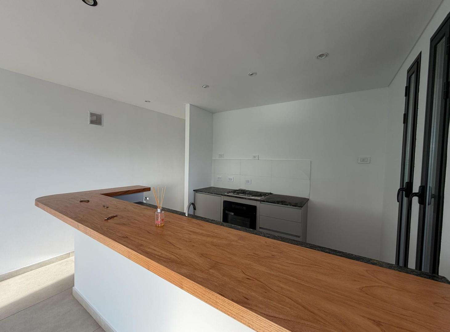 Foto de Venta Casa 4 ambientes en Lujan de Cuyo, imagen 3