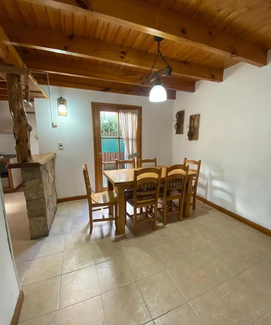 Venta de cabaña de 3 ambientes en el centro 2