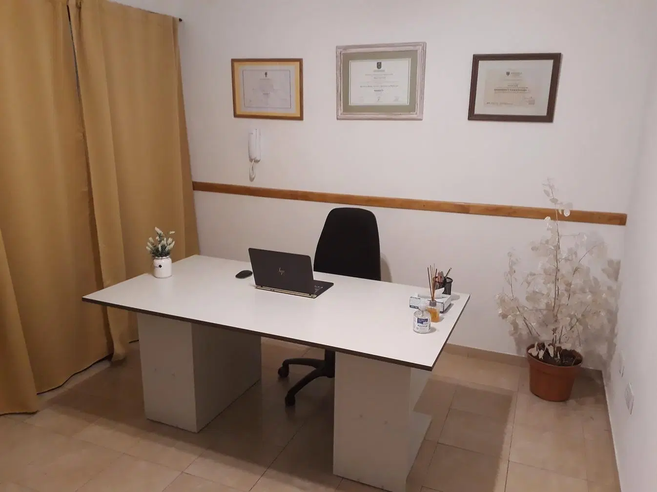 Oficina en alquiler San Martín de los Andes centro 1