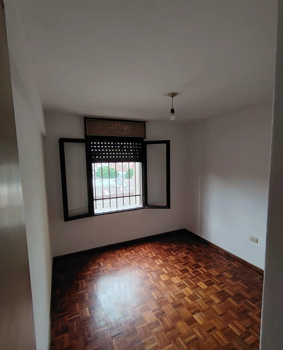 Venta Departamento de 2 Dorm. B Cofico. 1