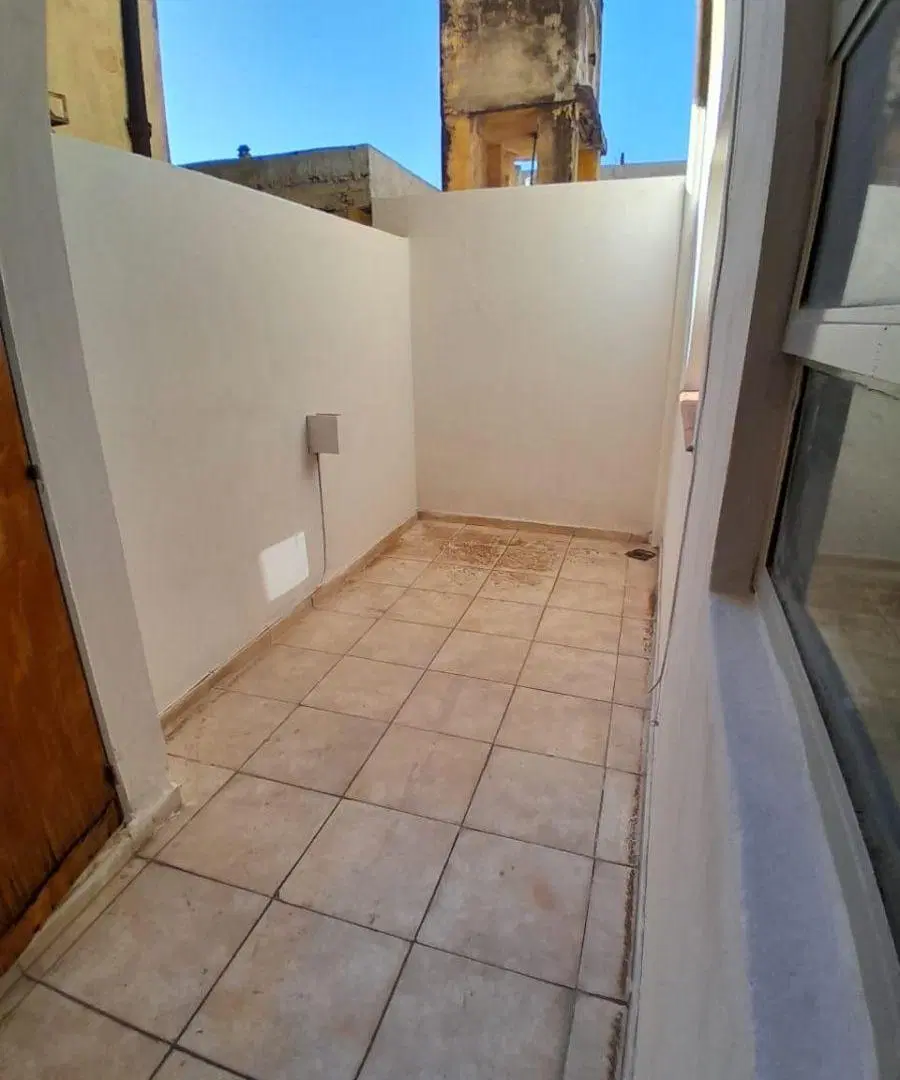 ALQUILO DEPARTAMENTO 2 HABITACIONES, B° CENTRO, PATIO. 2