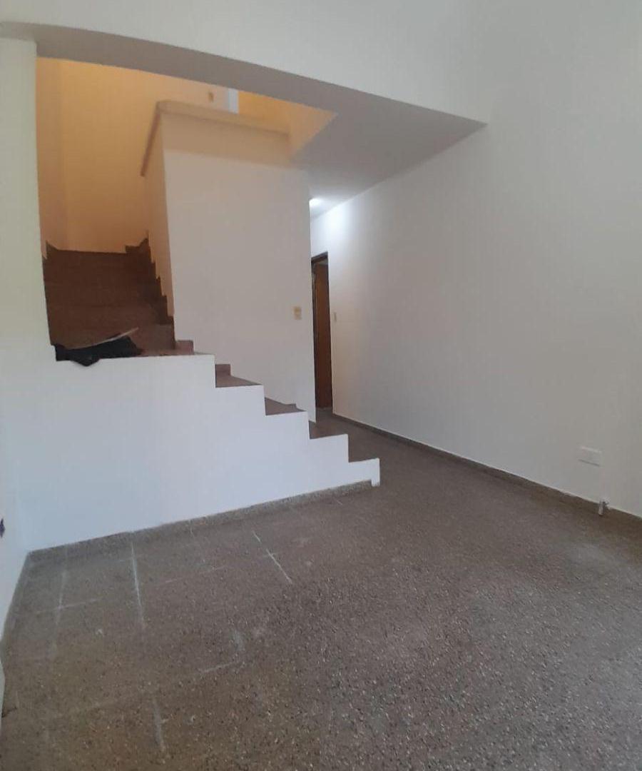 Foto de ALQUILO CASA 2 HABITACIONES-carlos paz b°santa rita, imagen 5