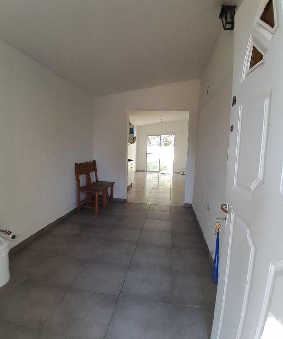 Foto de alquiler de casa en carloz paz, 2 dormitorios, imagen 1