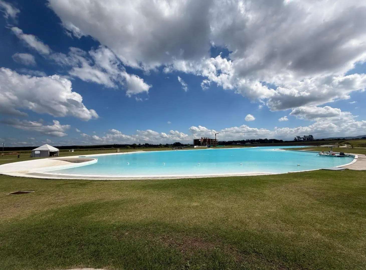 Lote en venta en Aquavista – Barrio privado con laguna cristalina 5