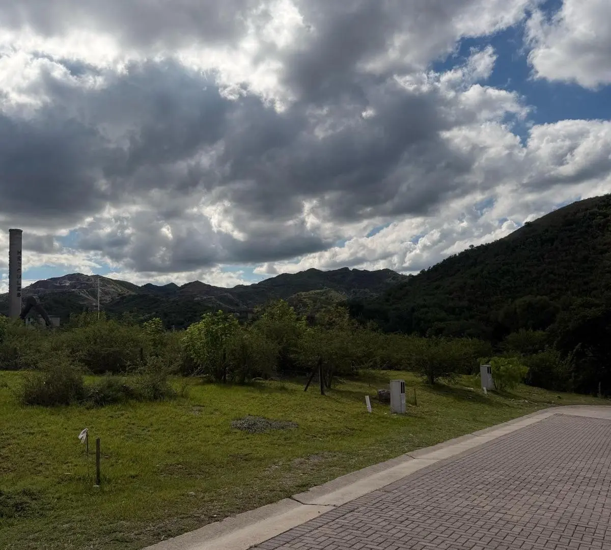 Venta | Lote en Colinas de La Deseada – La Calera 2