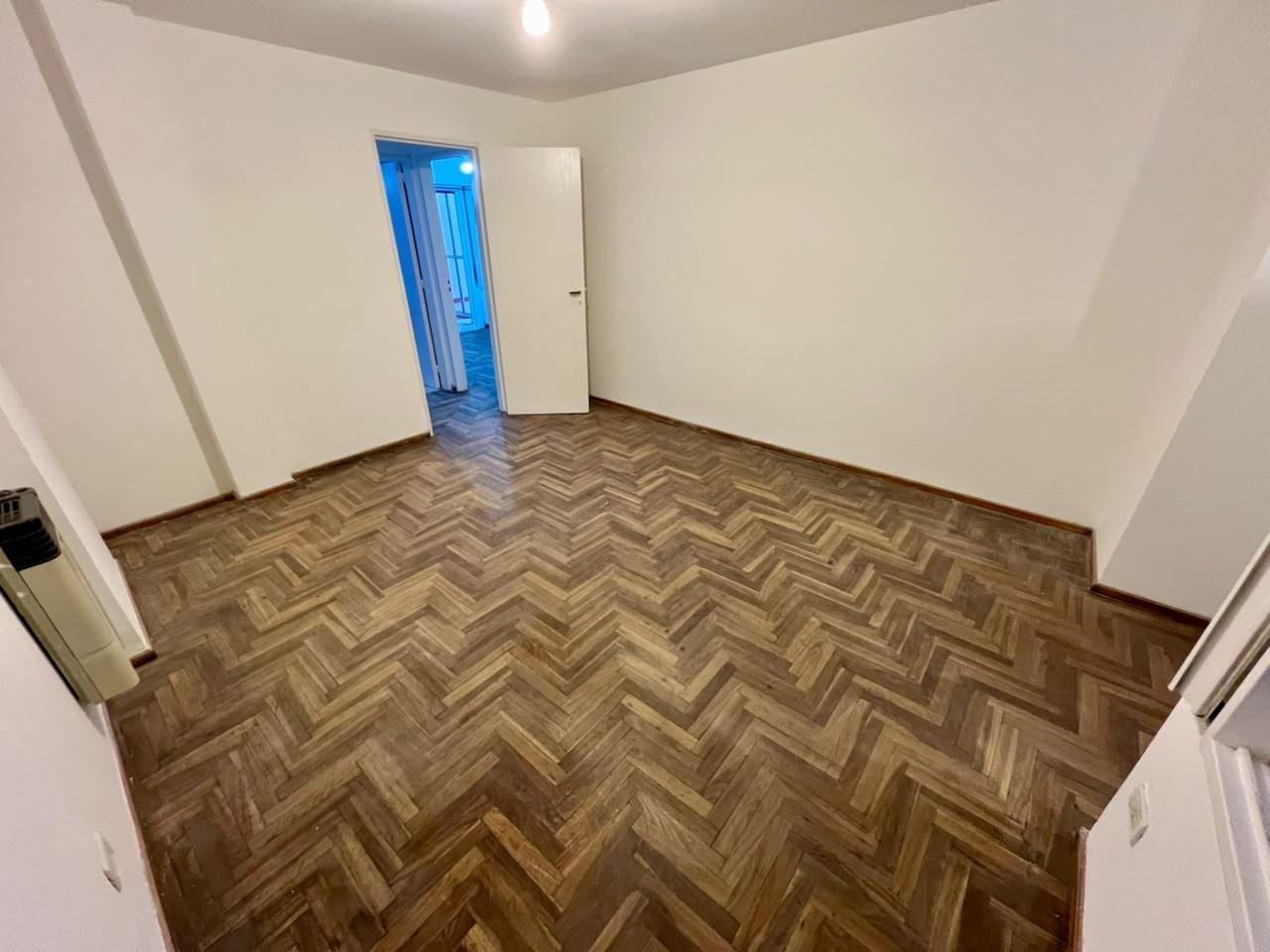 Foto de Departamento 80 m² con patio interno propio – A metros de Patio Olmos, Centro, imagen 2