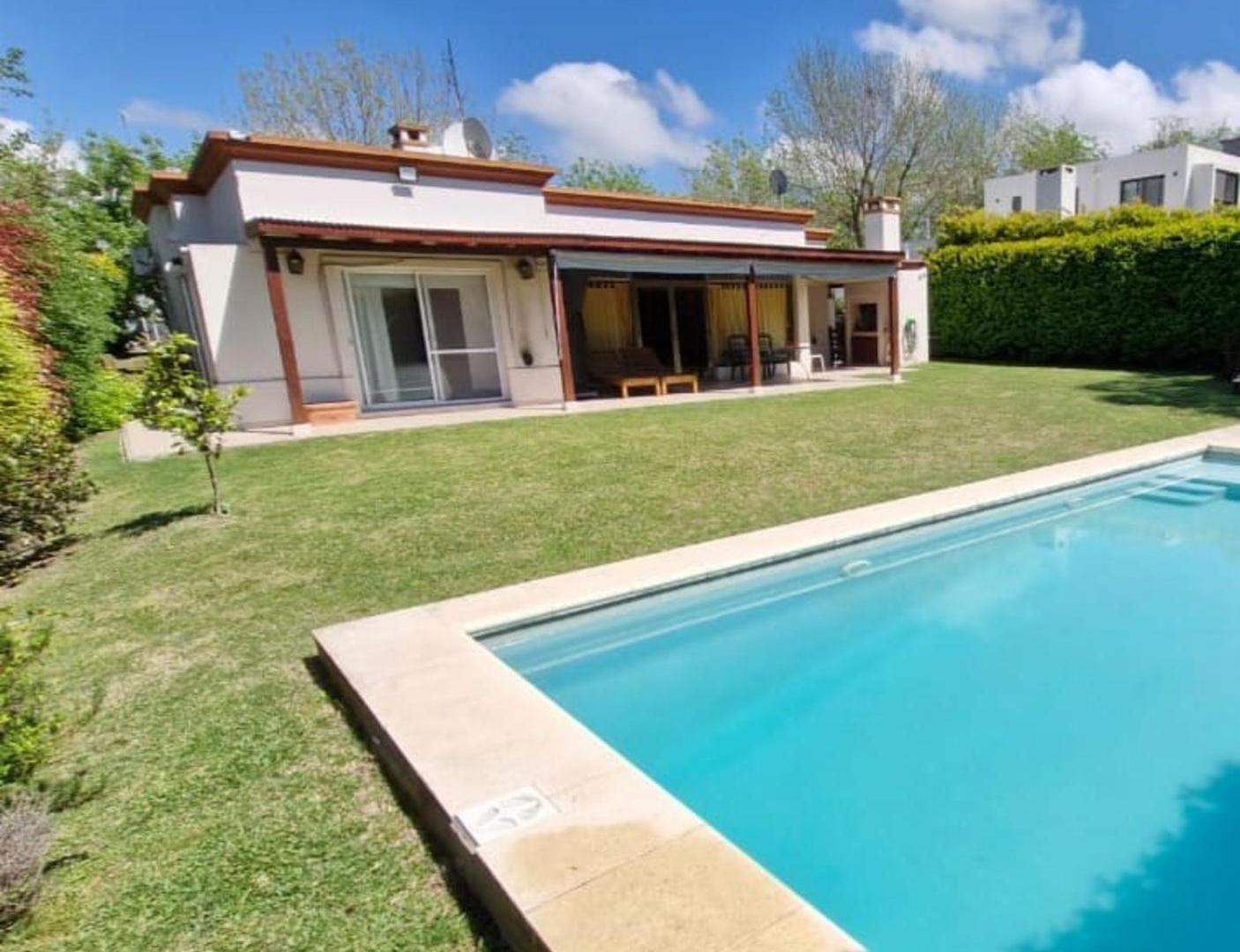 Casa con 2 dormitorios en alquiler temporal de 200 m² en Fátima- FEBRERO