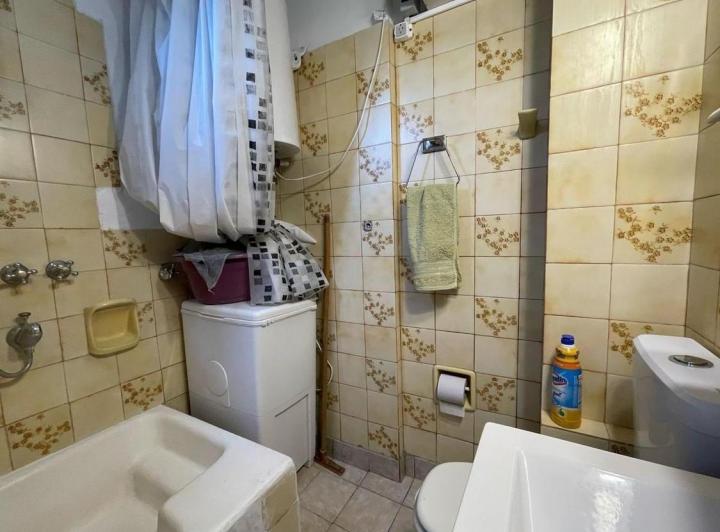 DOS AMBIENTES EN ALQUILER MONSERRAT Buenos Aires 1