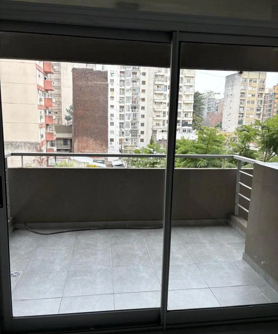MONOAMBIENTE MONTEVIDEO AL 700 5