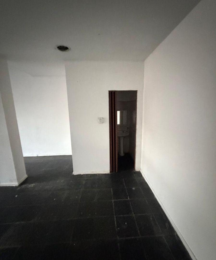 Foto de LOCAL COMERCIAL GUTEMBERG Y MENDOZA, imagen 1