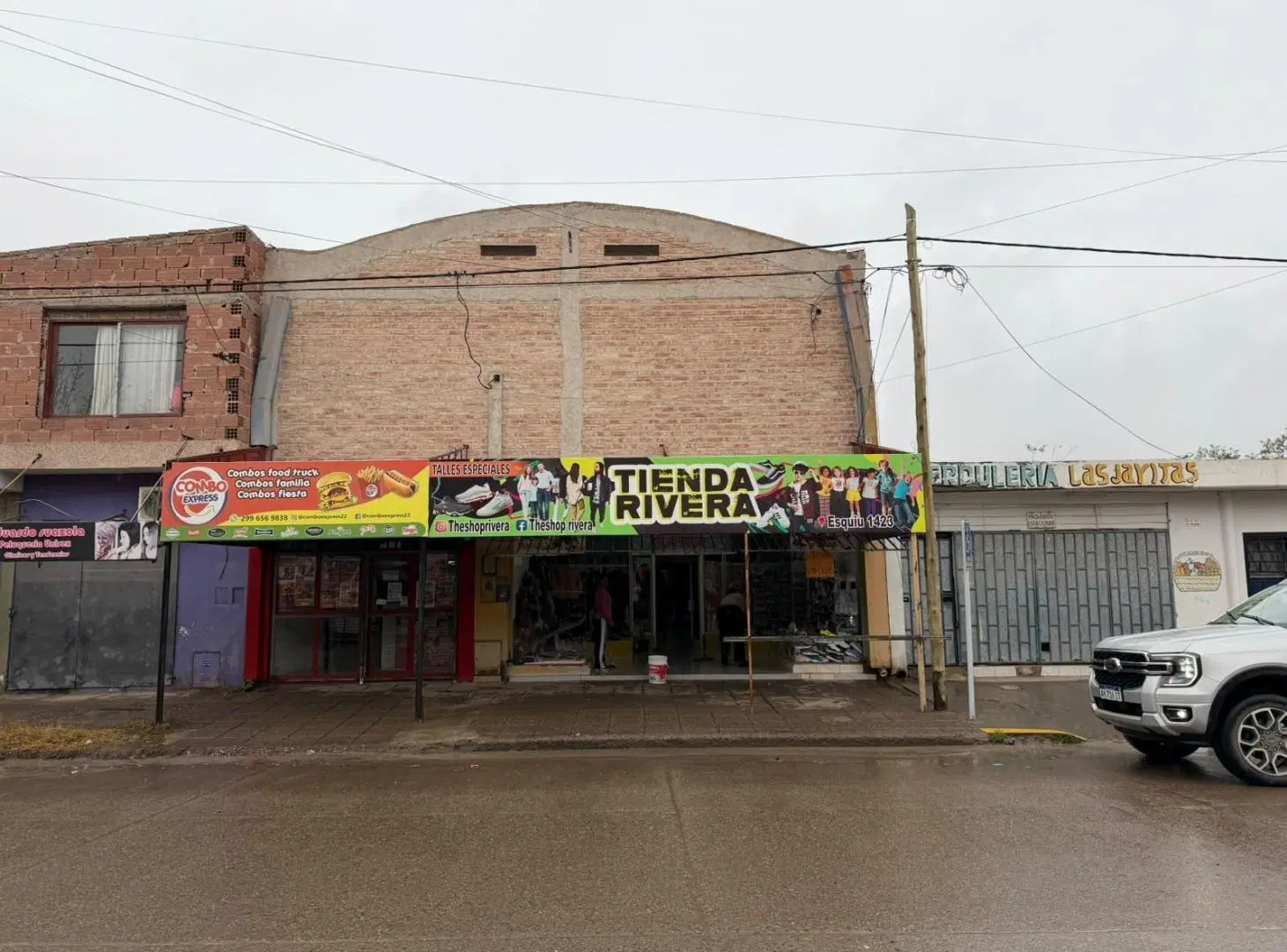 Venta local comercial 200m2,Cipolletti 2