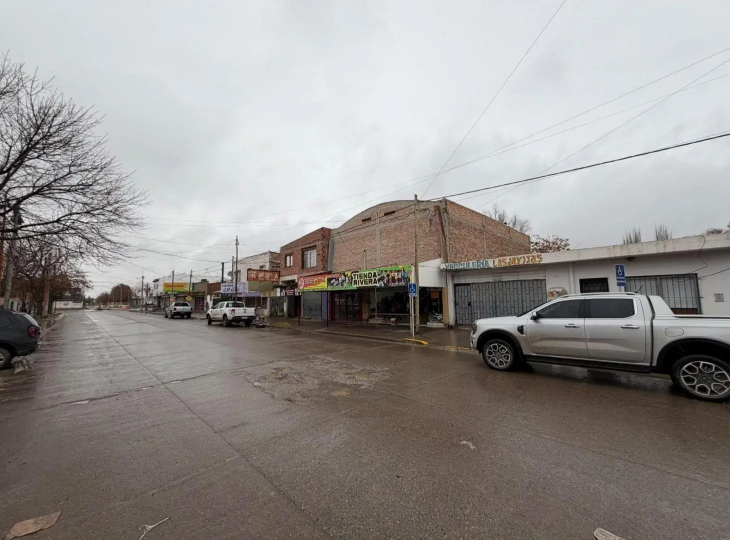 Venta local comercial 200m2,Cipolletti 1