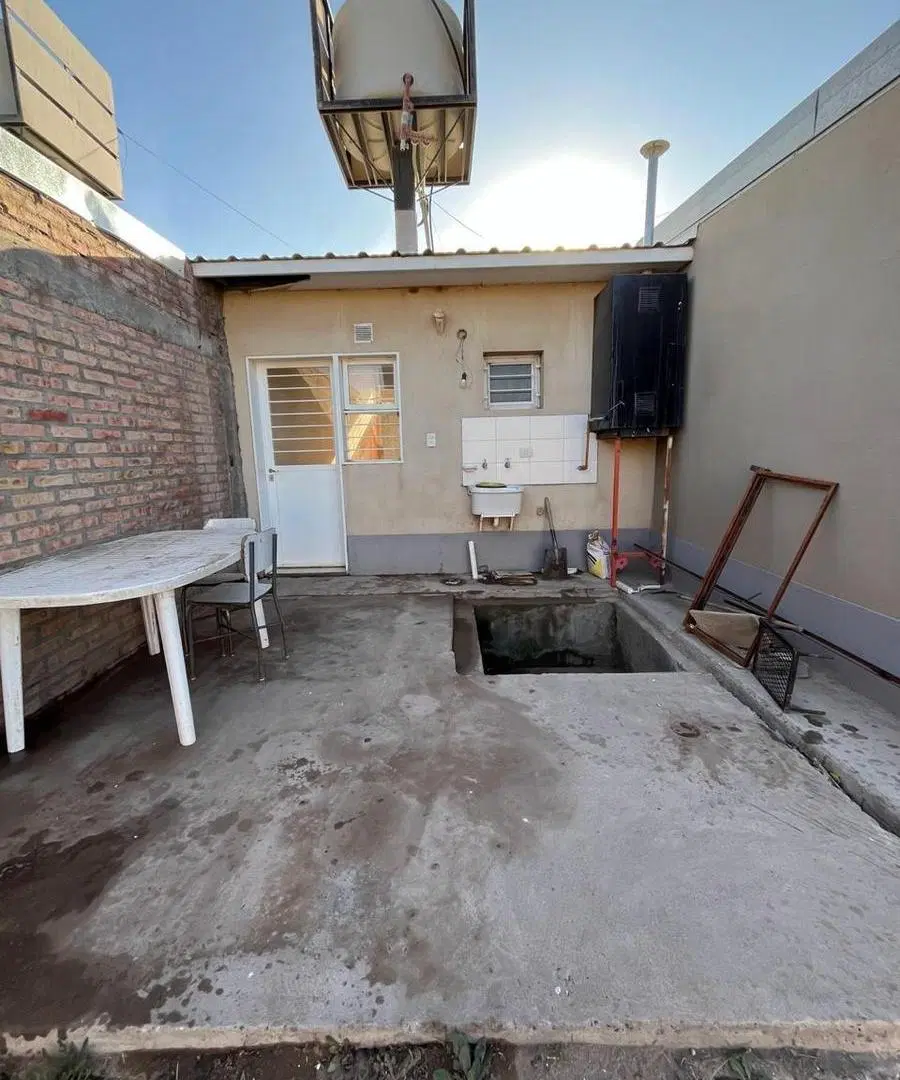 Casa Apta Credito barrio autodromo centenario. 5