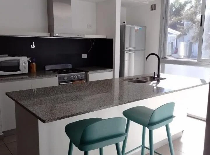 Departamento 4 ambientes de categoría en Ituzaingó 1