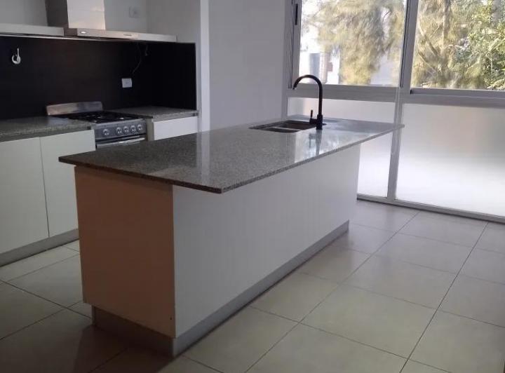 Departamento 4 ambientes de categoría en Ituzaingó 2