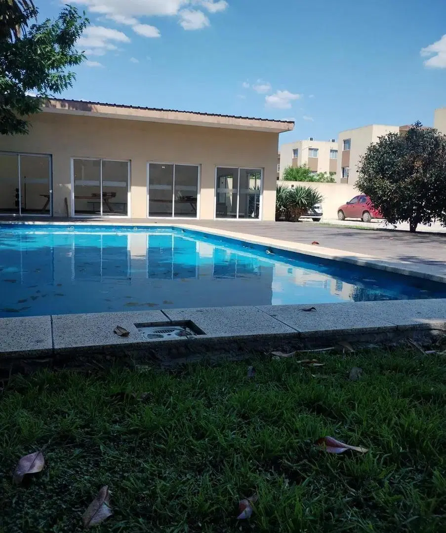Departamento dos ambientes con cochera en alquiler en Moreno 4