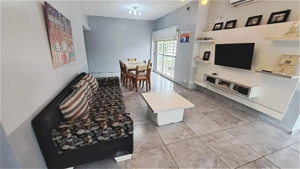 Casa 5 ambientes en venta en Francisco Álvarez 3