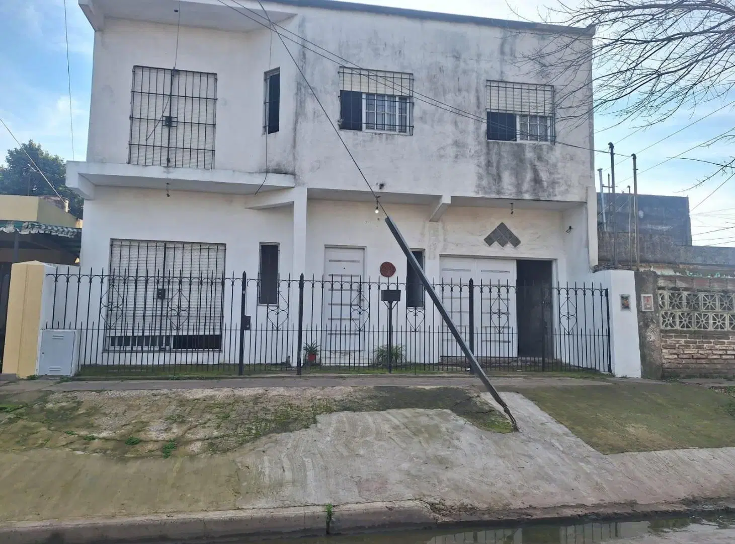 Casa multifamiliar en venta en Ituzaingó Norte 4