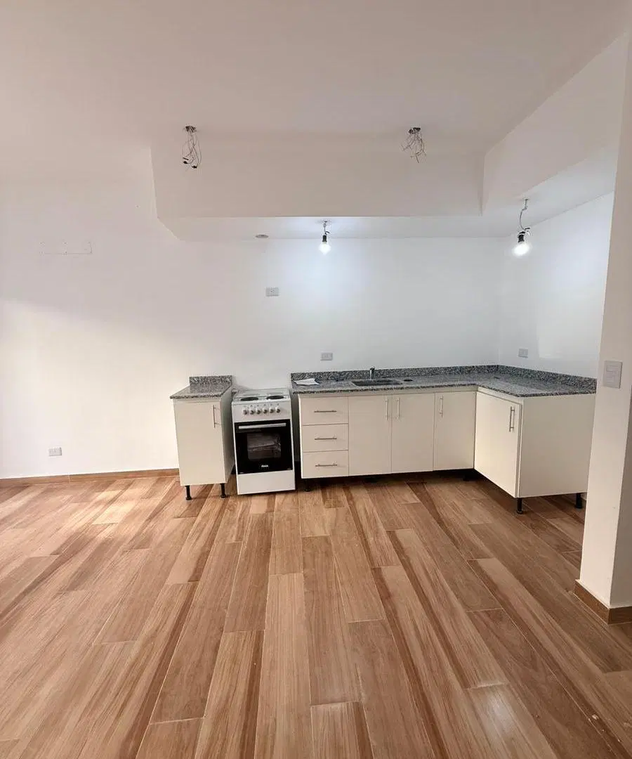 Departamento 3 ambientes a estrenar, con cochera y balcón, en venta en Paso del Rey 3