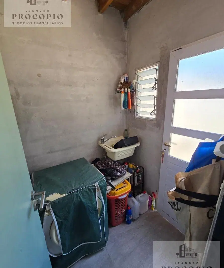 Casa en venta en La Reja 8