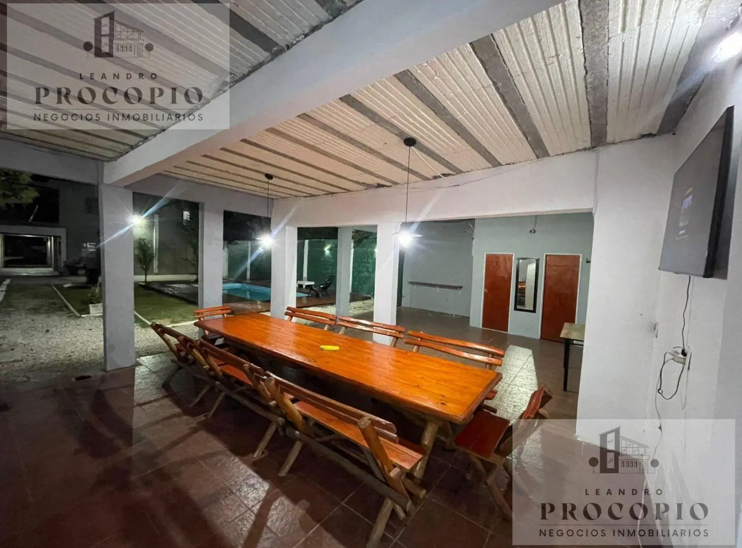 CASA 4 AMBIENTES CON QUINCHO Y PILETA EN VENTA EN MERLO 4