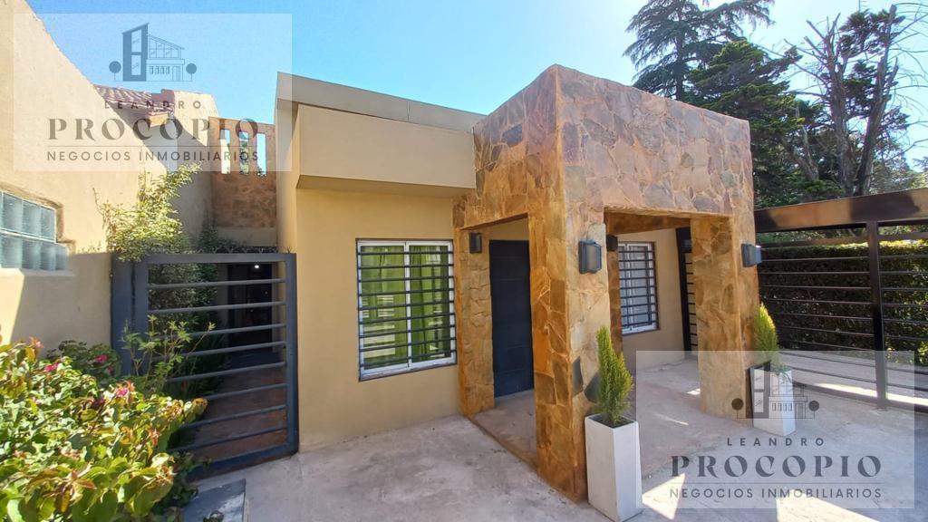 Foto de 3 PH en venta en bloque en Moreno, imagen 1