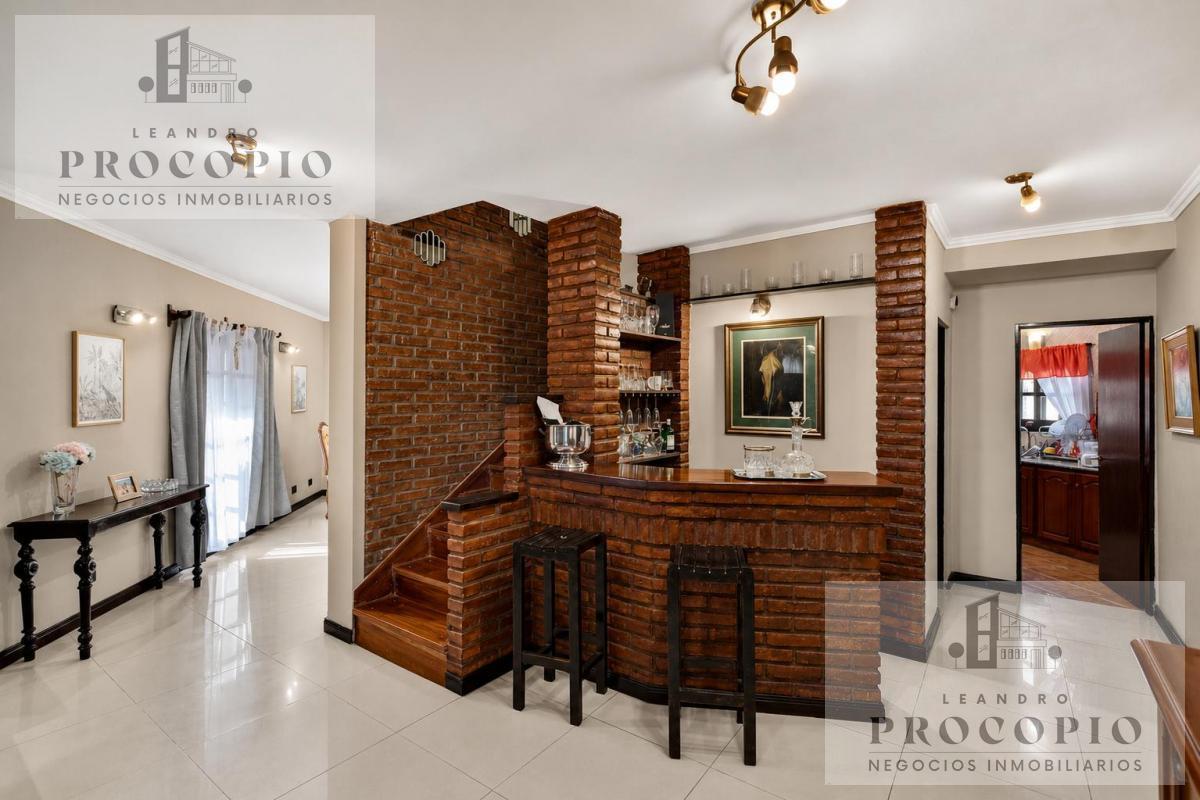 Foto de Casa 5 ambientes en venta en Banco Provincia Country Club, imagen 5