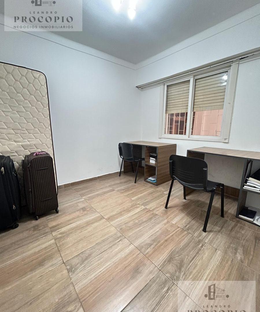 Foto de Casa 4 ambientes en venta en Paso Del Rey centro, imagen 2