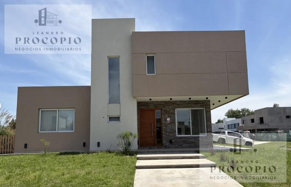 Foto de Casa 5 ambientes en venta en Fincas de Alvarez, imagen 3