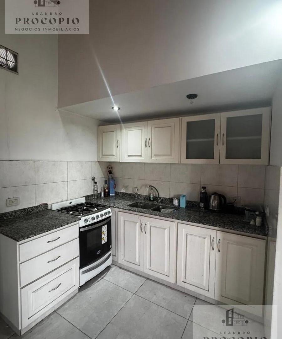 Foto de PH 3 ambientes en venta en Ituzaingó, imagen 2