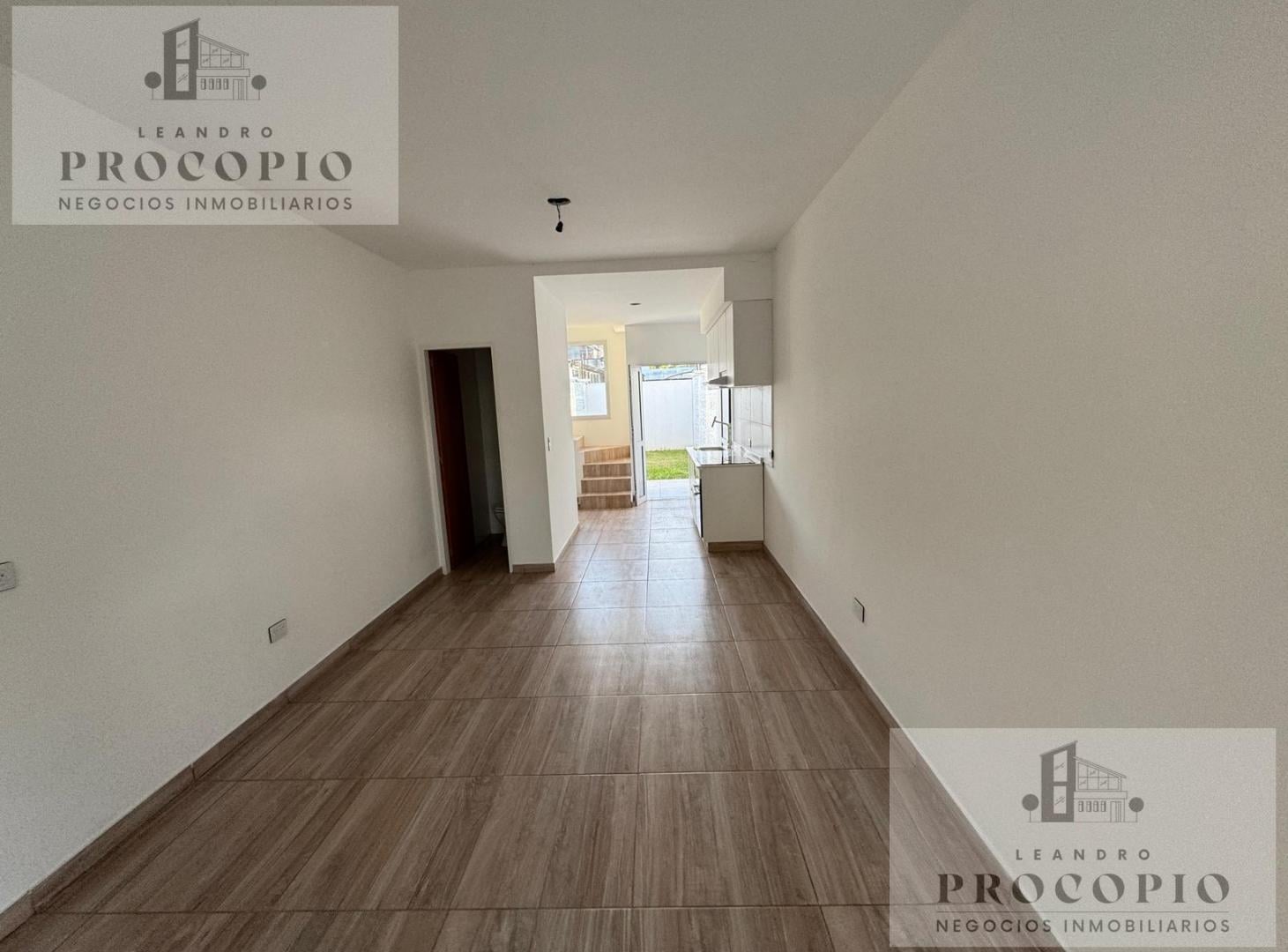 Foto de DUPLEX 3 AMBIENTES A ESTRENAR EN VENTA EN CASTELAR, imagen 2